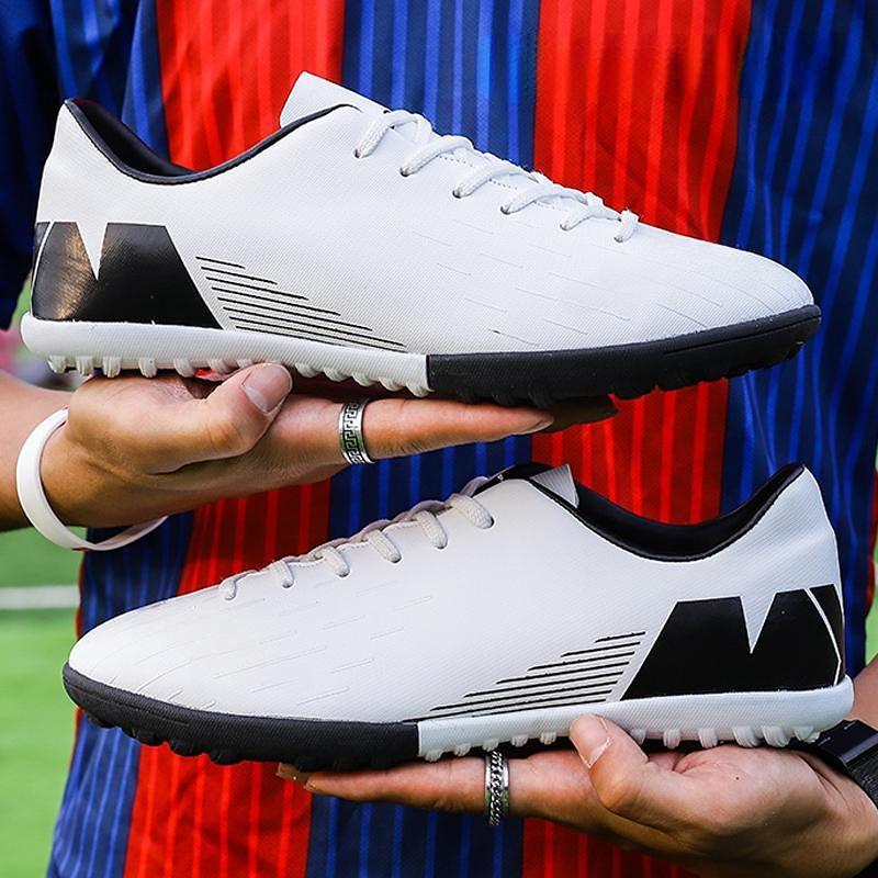 Молодежные амортизирующие нескользящие износостойкие футбольные бутсы с короткими шипами для спорта на открытом воздухе 
Молодежные амортизирующие нескользящие износостойкие футбольные бутсы с короткими шипами для спорта на открытом воздухе