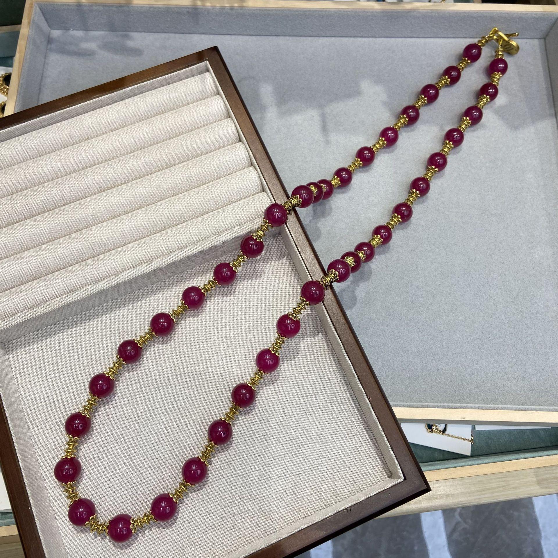 New Medieval Vintage Fashion Retro Design Red Agate Beaded Long Multi-Layer Necklace
New Medieval Vintage Fashion Retro Design Red Agate Beaded Long Multi-Layer Necklace