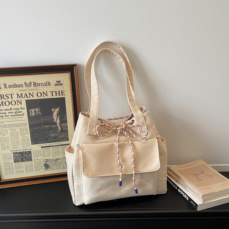 Large-capacity Single-shoulder Bag, Trendy Bag, College Student School Bag, Women s Tote Bag бежевий
Large-capacity Single-shoulder Bag, Trendy Bag, College Student School Bag, Women s Tote Bag бежевий