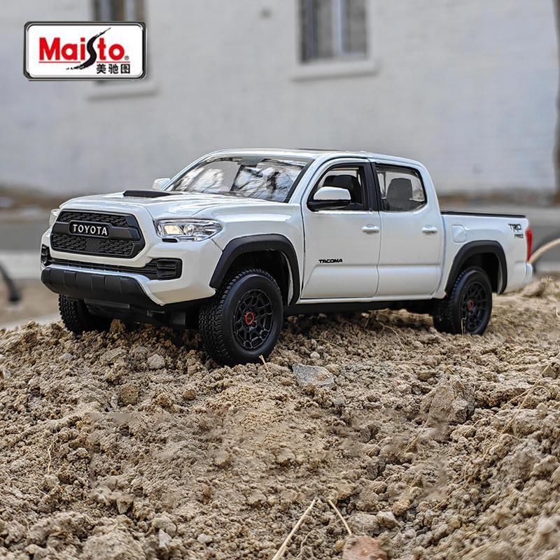 Maisto 1:27 Toyota Tacoma TRD Pro 2023 Alloy Car Diecasts Toy Vehicles Car Model Miniature Scale Model Car For Children
Maisto 1:27 Toyota Tacoma TRD Pro 2023 Alloy Car Diecasts Toy Vehicles Car Model Miniature Scale Model Car For Children