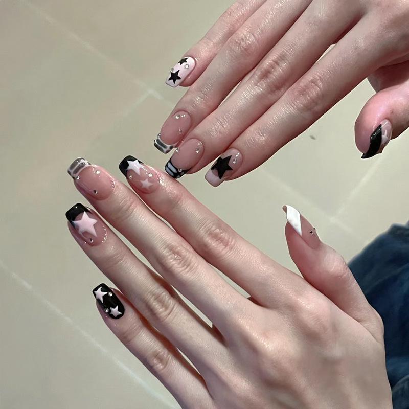 Xiaohongshu Hot Style Wearable Short Nails - Star Rhinestone Sweet Cool Dark Nail Art Stickers Handmade Nails M #10 Pieces/Bag
Xiaohongshu Hot Style Wearable Short Nails - Star Rhinestone Sweet Cool Dark Nail Art Stickers Handmade Nails M #10 Pieces/Bag