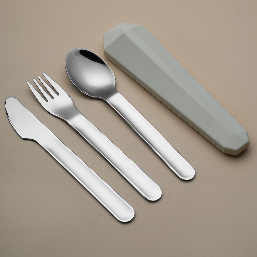3Pcs Stainless Steel Cutlery Set Spoon Fork Steak Knife with Storage Case Travel Camping Portable Tableware Dinnerware серый
3Pcs Stainless Steel Cutlery Set Spoon Fork Steak Knife with Storage Case Travel Camping Portable Tableware Dinnerware серый