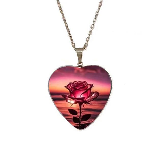 Seaside Red Rose Pattern Heart-shaped Glass Alloy Pendant Necklace Sweater Chain One Size рожевий
Seaside Red Rose Pattern Heart-shaped Glass Alloy Pendant Necklace Sweater Chain One Size рожевий