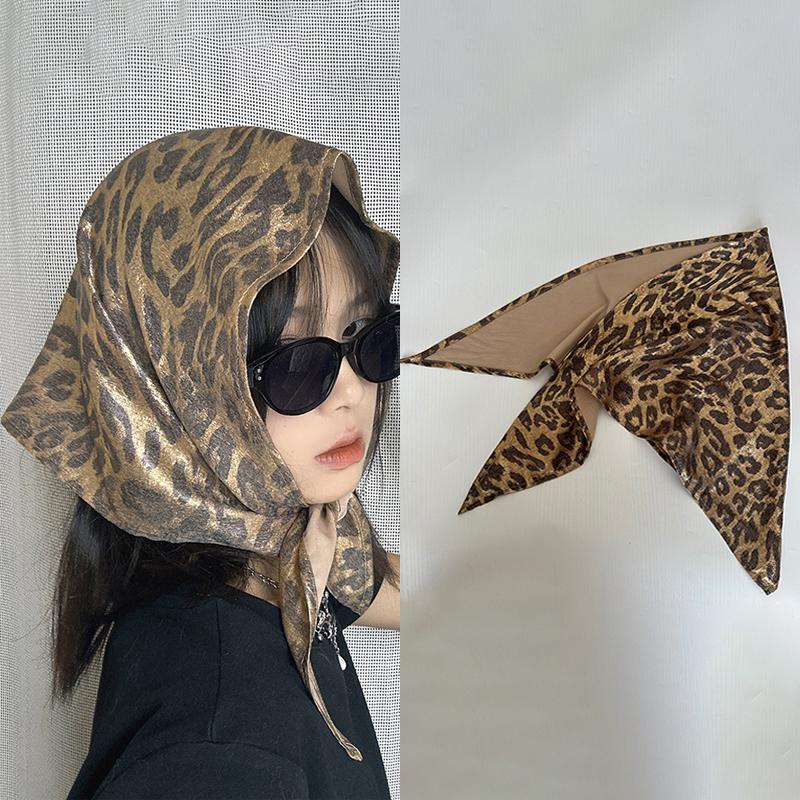 Жидкий Серебристый Леопардовый Принт Шарф для Волос Ретро Острый Стиль Бандана Шляпа Y2K Шаль для Волос Аксессуары для Волос для Spice Girls
Жидкий Серебристый Леопардовый Принт Шарф для Волос Ретро Острый Стиль Бандана Шляпа Y2K Шаль для Волос Аксессуары для Волос для Spice Girls