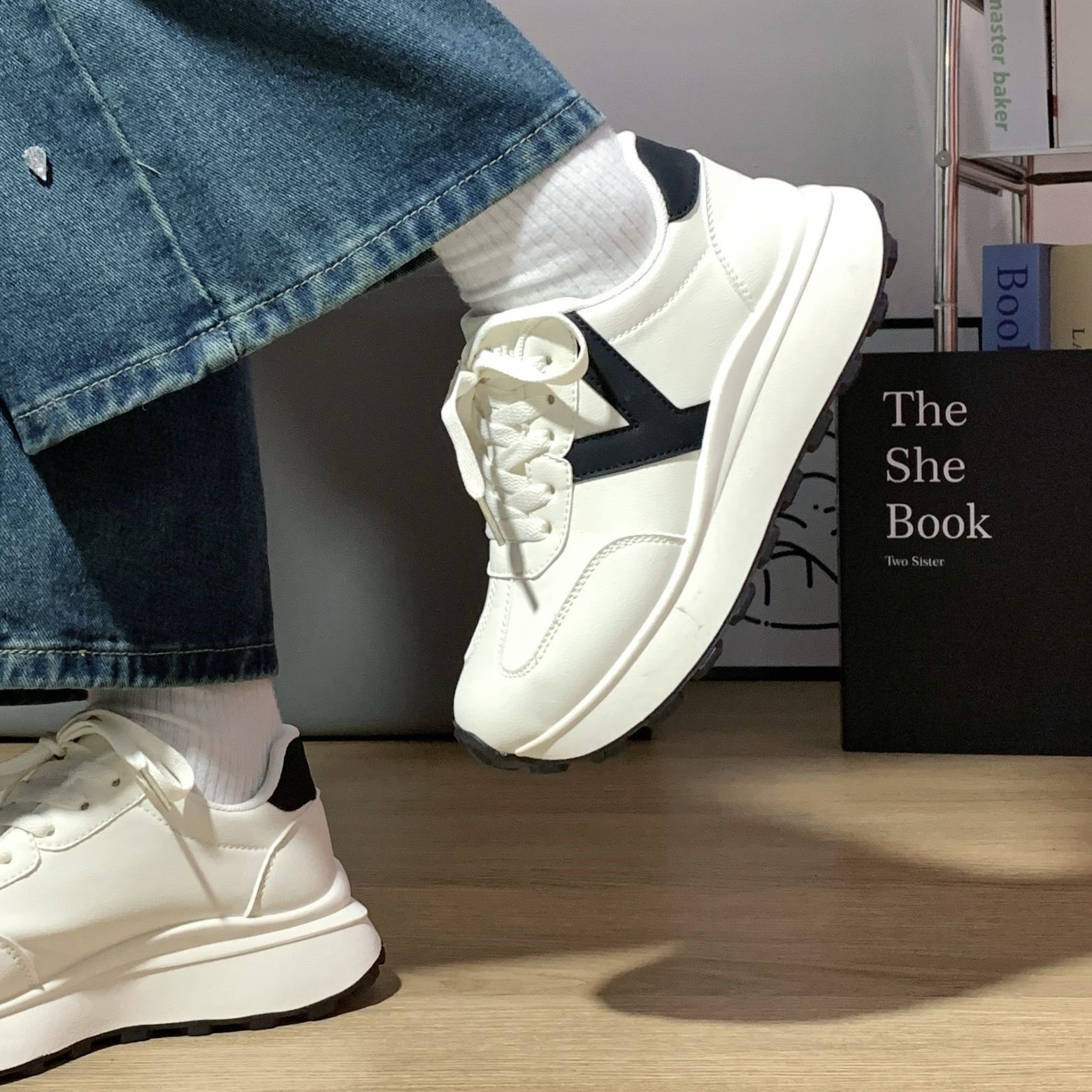 Fashion Woman Footwear Spring Autumn High on Platform Sneakers Shoes for Women Lace Up Low Price To Wear Outfits XL Flowy Normal Classic 35
Fashion Woman Footwear Spring Autumn High on Platform Sneakers Shoes for Women Lace Up Low Price To Wear Outfits XL Flowy Normal Classic 35