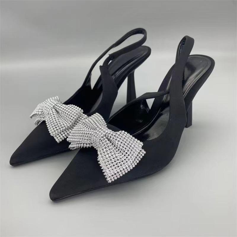 New Style Fashion Women Shoes Hollow Design Women Shoes Matching Bag in Silver Color Mature Ladies Comfortable Sandals for Party 35 чёрный
New Style Fashion Women Shoes Hollow Design Women Shoes Matching Bag in Silver Color Mature Ladies Comfortable Sandals for Party 35 чёрный