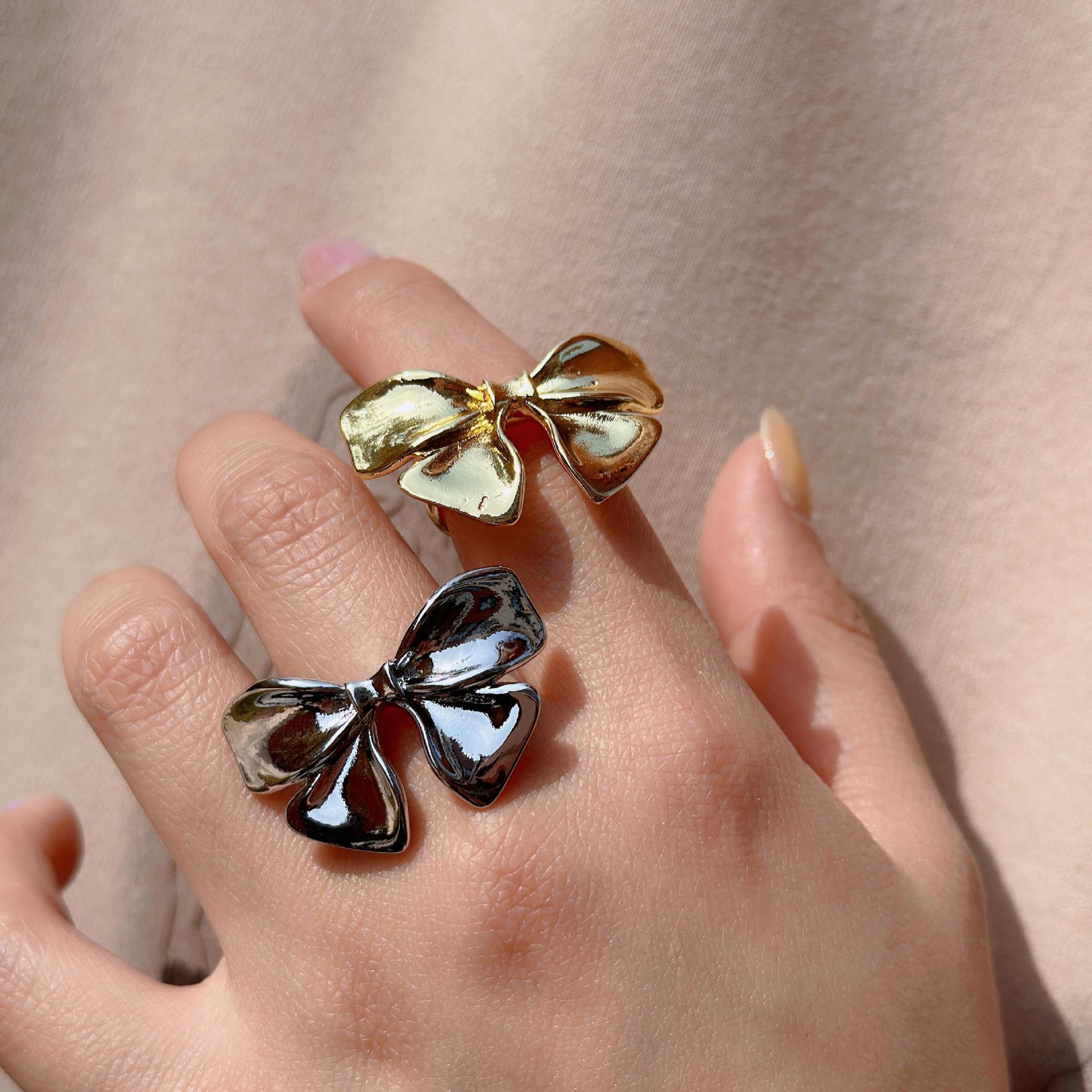 Minimalist Smooth Butterfly Ring Butterfly Ring Femininity High Sense Opening adjustable срібний
Minimalist Smooth Butterfly Ring Butterfly Ring Femininity High Sense Opening adjustable срібний