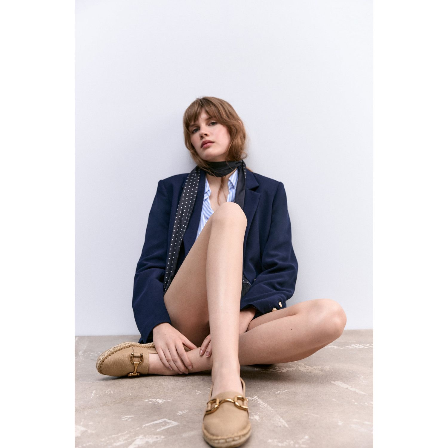 EMBELLISHED ESPADRILLES
EMBELLISHED ESPADRILLES