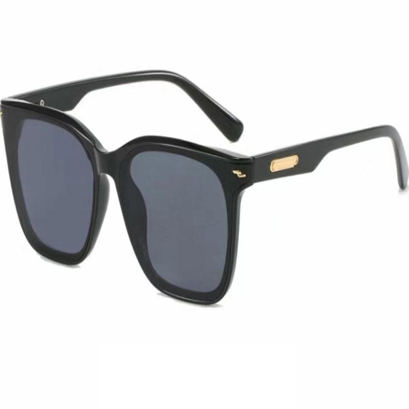 New Fashion Men Sunglasses Square Shape Anti-reflective Sun Glasses for Men Driving Travelling Women Glasses
New Fashion Men Sunglasses Square Shape Anti-reflective Sun Glasses for Men Driving Travelling Women Glasses
