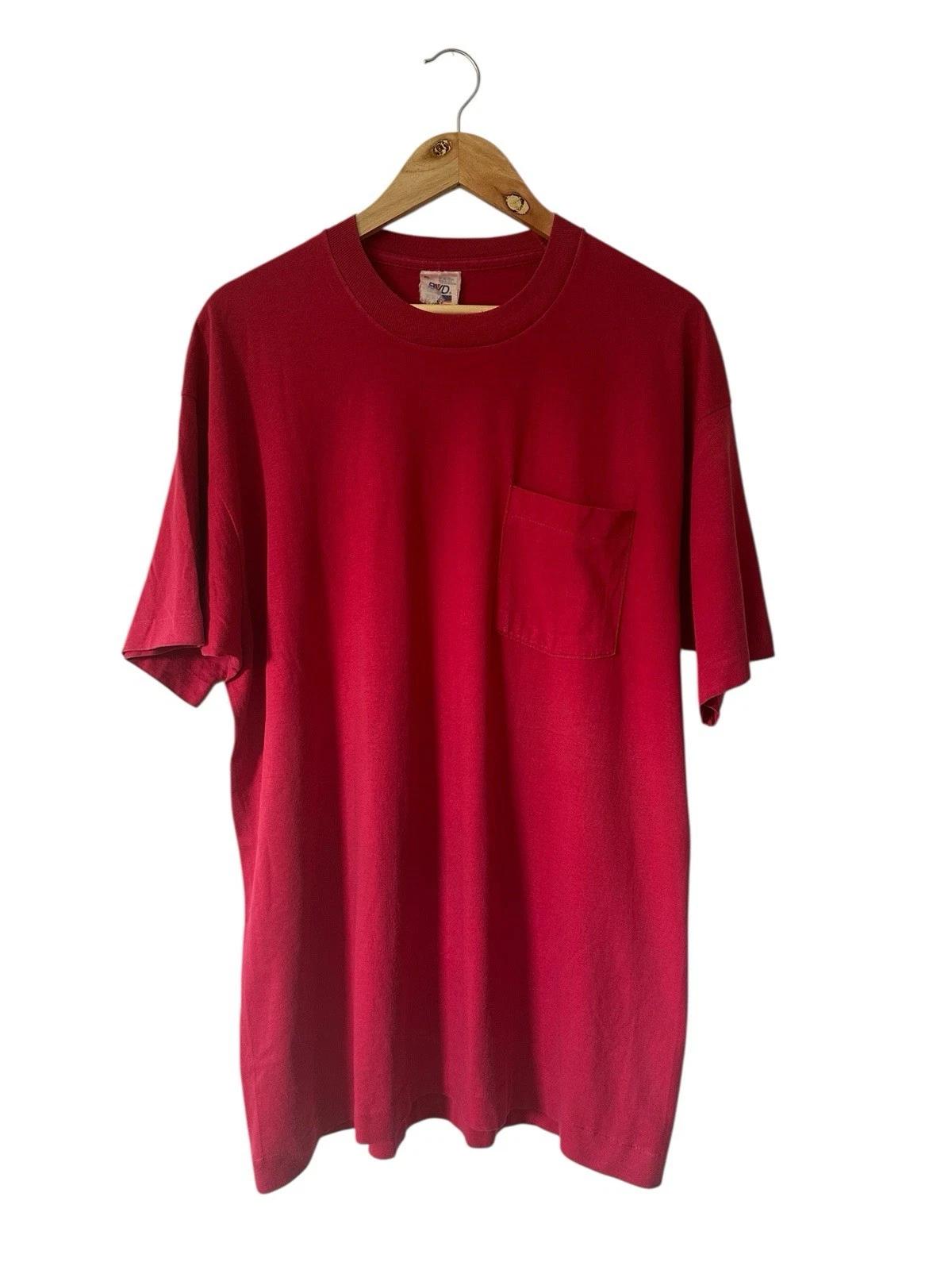 Vintage BVD Blank Pocket T Shirt Men’s XL Maroon Burgundy USA Single Stitch S
Vintage BVD Blank Pocket T Shirt Men’s XL Maroon Burgundy USA Single Stitch S