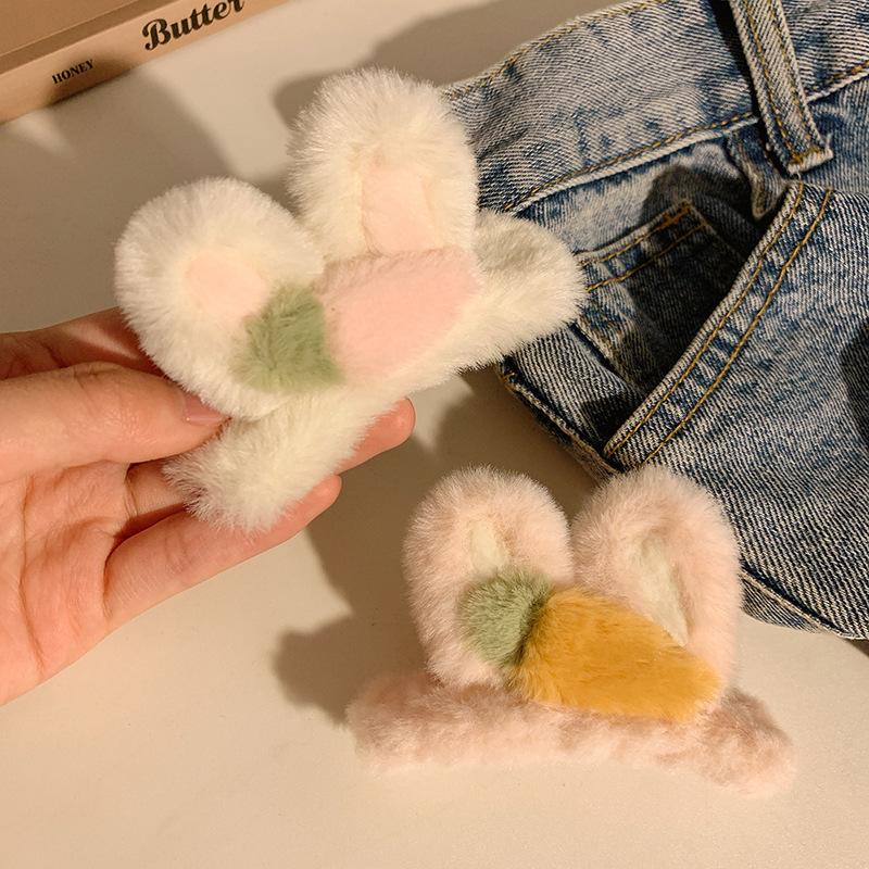 1pc Pink furry rabbit ear hair clip, women s furry hair clip, bangs, side clips, hair accessories, new winter hair grab
1pc Pink furry rabbit ear hair clip, women s furry hair clip, bangs, side clips, hair accessories, new winter hair grab