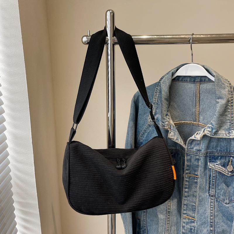 Вельветовая сумка женская большой вместимости новая универсальная повседневная на плечо мессенджер сумка высокого класса сумка-пельмень
Вельветовая сумка женская большой вместимости новая универсальная повседневная на плечо мессенджер сумка высокого класса сумка-пельмень