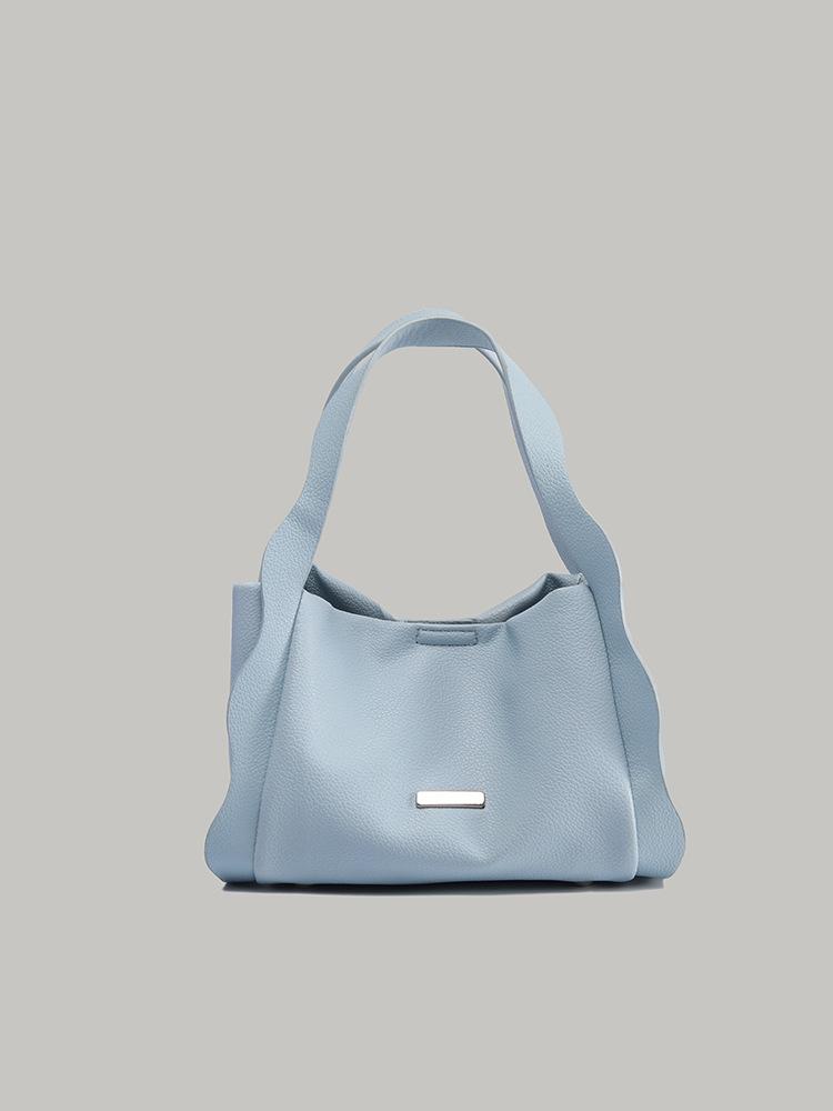 Niche design sense portable bucket bag 2025 new high-end sense versatile shoulder messenger bag portable vegetable basket bag синій
Niche design sense portable bucket bag 2025 new high-end sense versatile shoulder messenger bag portable vegetable basket bag синій