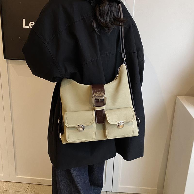 Women s bag retro casual bag women s shoulder armpit bag multi-functional soft leather shoulder messenger bag 33*11*31 чёрный
Women s bag retro casual bag women s shoulder armpit bag multi-functional soft leather shoulder messenger bag 33*11*31 чёрный