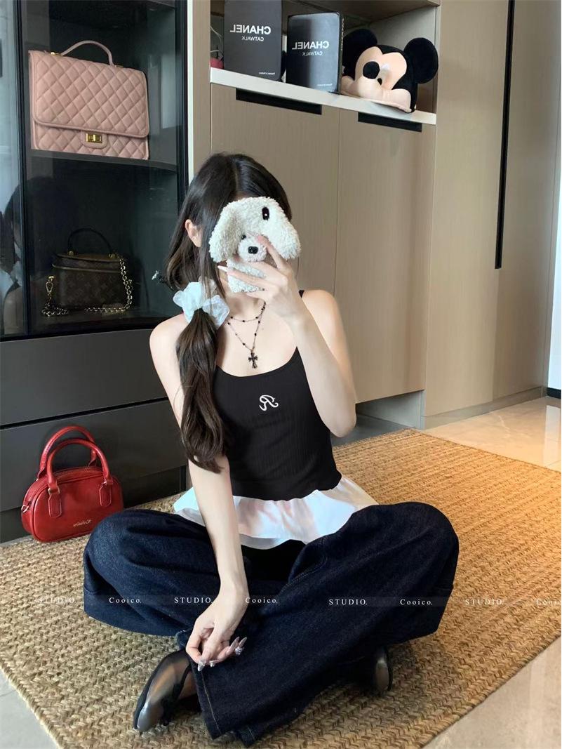 Кружевной вязаный женский топ-майка в балетном стиле – Облегающий и подчеркивающий фигуру весенний топ Large - Premium чёрный
Кружевной вязаный женский топ-майка в балетном стиле – Облегающий и подчеркивающий фигуру весенний топ Large - Premium чёрный