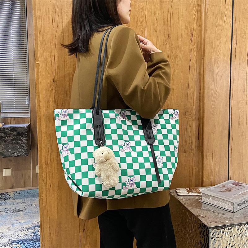 Trendy women s bag new checkerboard street personality Harajuku shoulder armpit bag large capacity college style tote bag one size fits all чорний
Trendy women s bag new checkerboard street personality Harajuku shoulder armpit bag large capacity college style tote bag one size fits all чорний