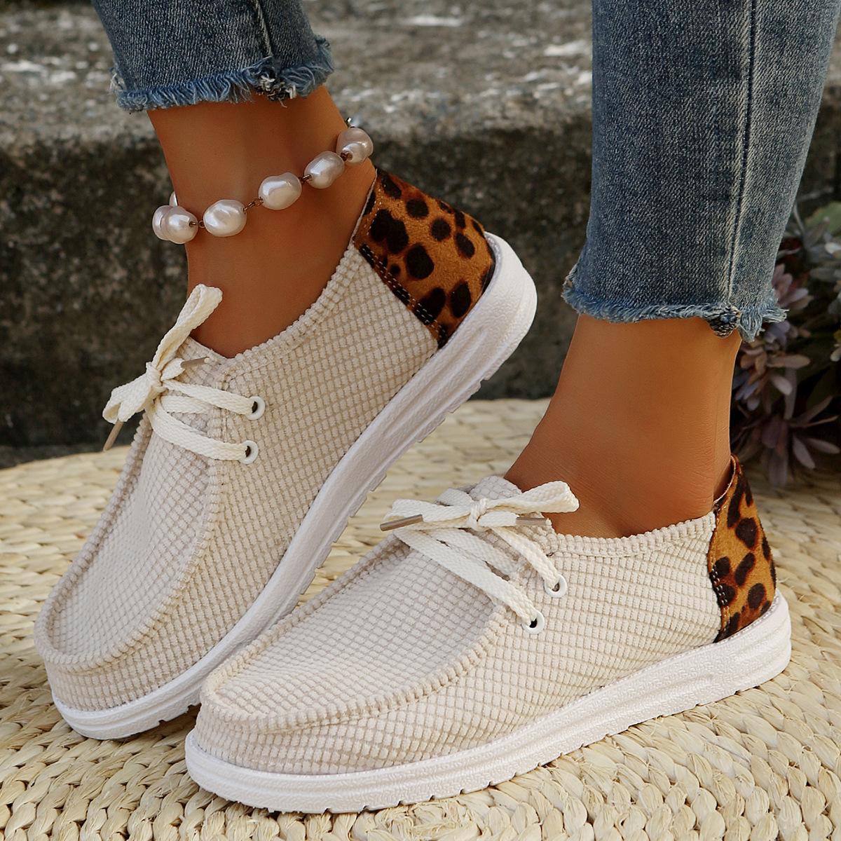 Foreign trade large size 2025 new casual single shoes breathable Doudou shoes women s flat-bottomed versatile lace-up loafers 43 абрикосовий
Foreign trade large size 2025 new casual single shoes breathable Doudou shoes women s flat-bottomed versatile lace-up loafers 43 абрикосовий