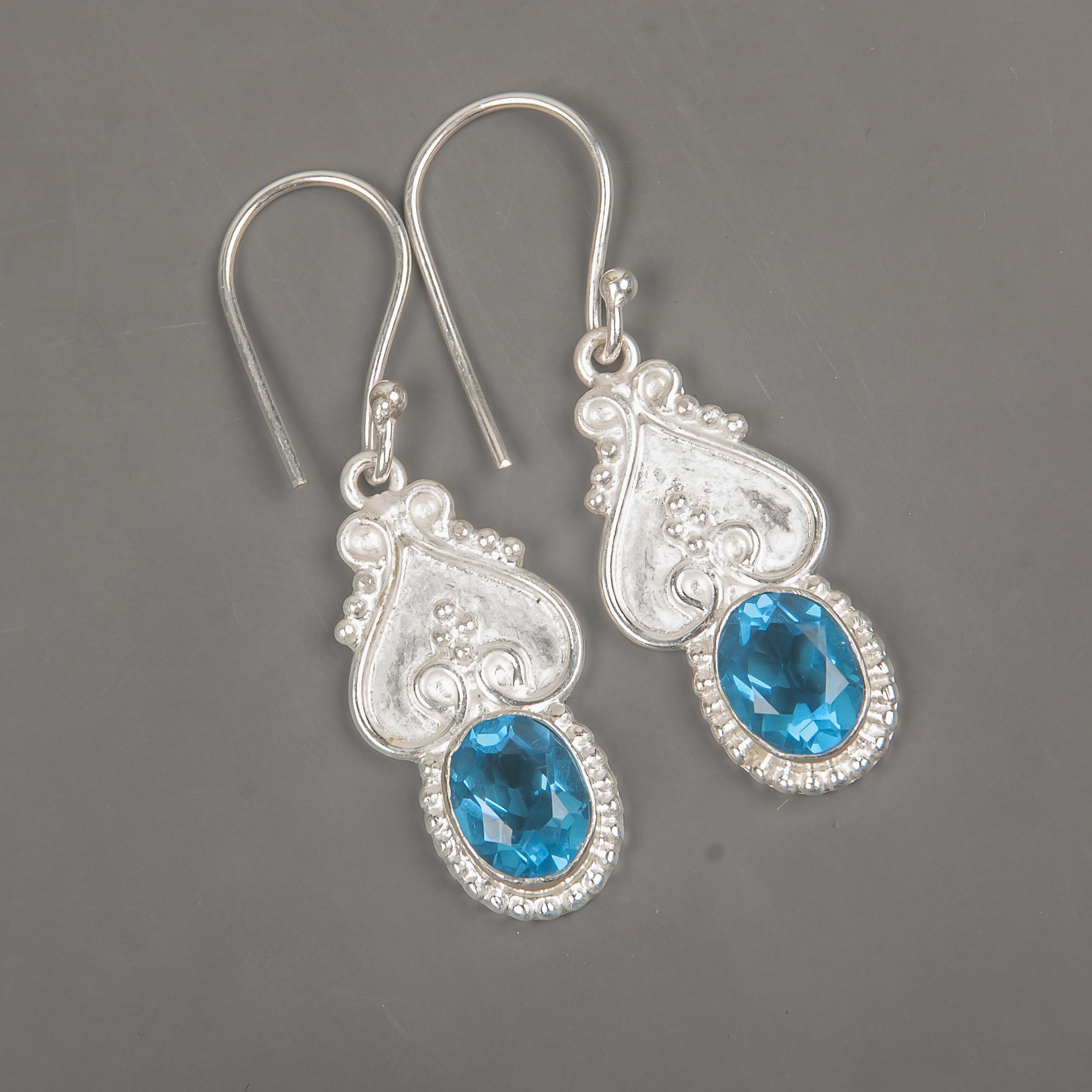 Swiss Blue Topaz Earring Gemstone Earring, 925 Solid Sterling Silver Earrings Jewelry Handmade Earrings, Silver Jewelry For Gift 1.81 синій
Swiss Blue Topaz Earring Gemstone Earring, 925 Solid Sterling Silver Earrings Jewelry Handmade Earrings, Silver Jewelry For Gift 1.81 синій