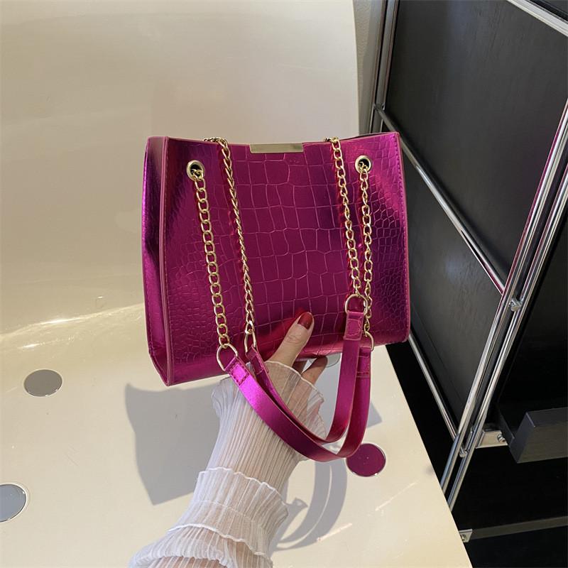 Fashionable Street Style Small Square Shoulder Bag For Women In Elegant Shades троянди рожеві кольору
Fashionable Street Style Small Square Shoulder Bag For Women In Elegant Shades троянди рожеві кольору
