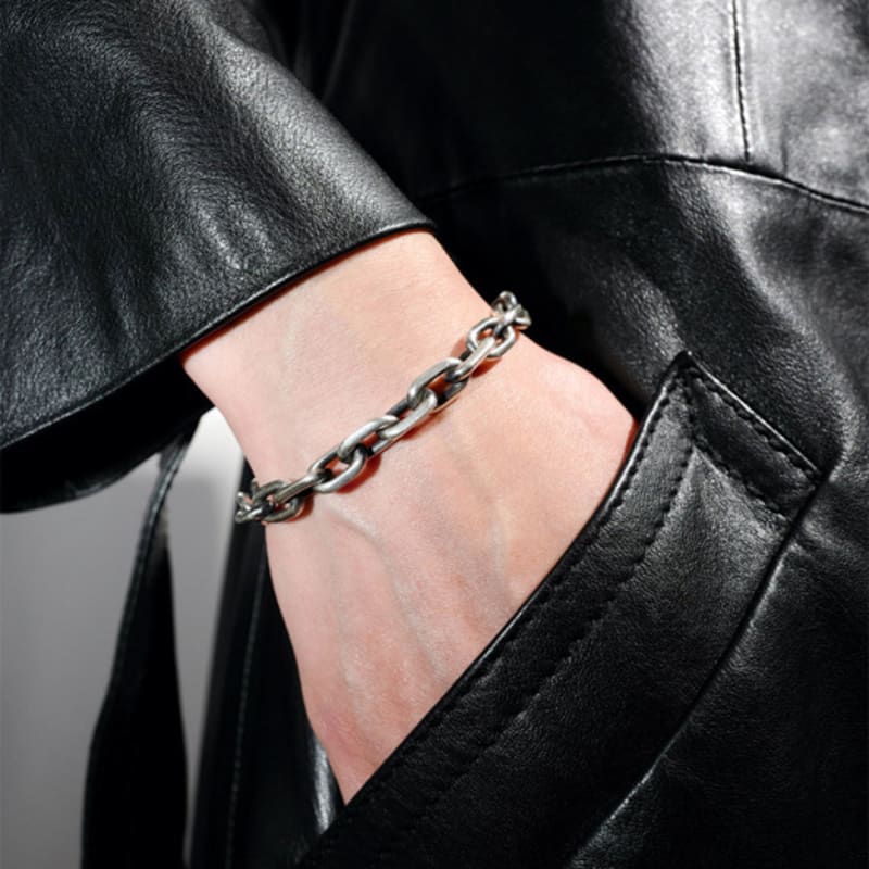 FurFur A CHAIN OF DARK COLORS SILVER 925 BRACELET 17cm
FurFur A CHAIN OF DARK COLORS SILVER 925 BRACELET 17cm