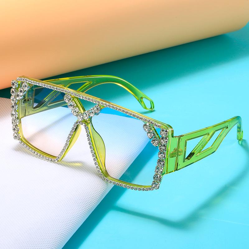 2023 European & American Fashion Diamond Large Frame Sunglasses – Party-Perfect, Trendy Thick Legs
2023 European & American Fashion Diamond Large Frame Sunglasses – Party-Perfect, Trendy Thick Legs