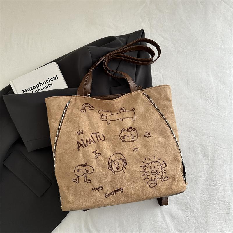 Tote bag women s autumn and winter new large-capacity commuter cartoon printed backpack multi-functional travel backpack
Tote bag women s autumn and winter new large-capacity commuter cartoon printed backpack multi-functional travel backpack