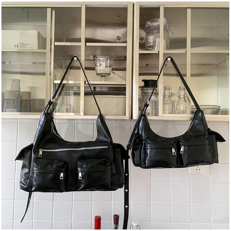 Korean Xiaozhong Hot Girls Motorcycle Bag 2026 Vintage Multi-Pocket Underarm College Students Going Out One-Shoulder Tote trumpet чорний
Korean Xiaozhong Hot Girls Motorcycle Bag 2026 Vintage Multi-Pocket Underarm College Students Going Out One-Shoulder Tote trumpet чорний