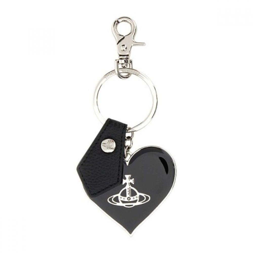 Vivienne WesTwood двухцветный металлический брелок в форме сердца 8203011wuom0014 N403
Vivienne WesTwood двухцветный металлический брелок в форме сердца 8203011wuom0014 N403