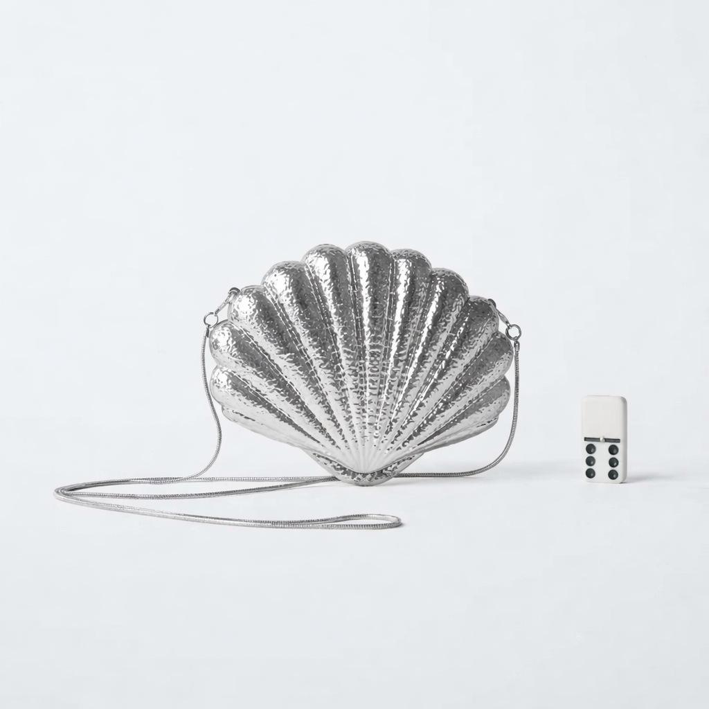 Small Shell Electroplated Gold Bag Fashionable Personality Celebrity Dinner Bag срібний
Small Shell Electroplated Gold Bag Fashionable Personality Celebrity Dinner Bag срібний