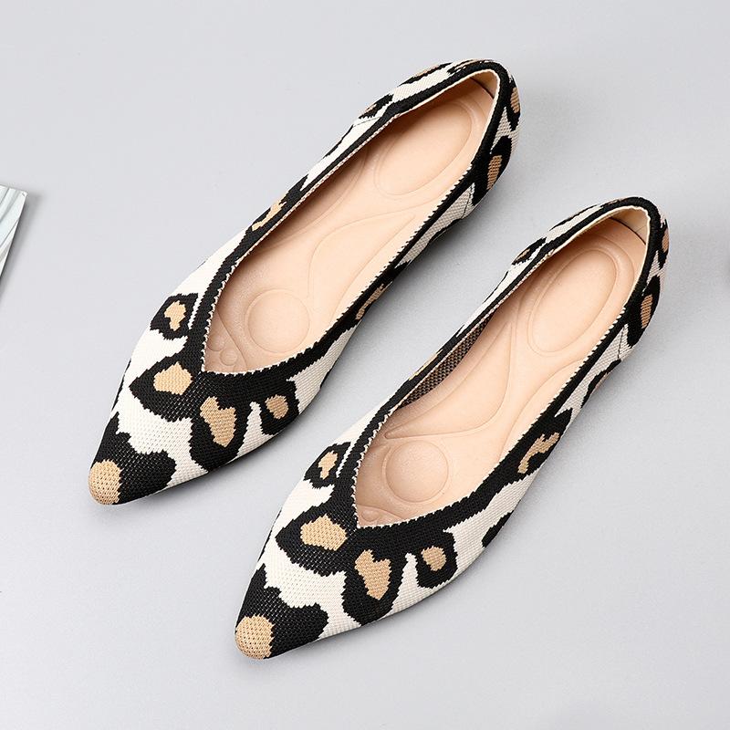 Spring and Autumn Flying Single Shoes Doudou Boat Shoes 41 Flat Bottom 43 Large Size Women s Shoes Knitted Flying Threads 34 чорний
Spring and Autumn Flying Single Shoes Doudou Boat Shoes 41 Flat Bottom 43 Large Size Women s Shoes Knitted Flying Threads 34 чорний