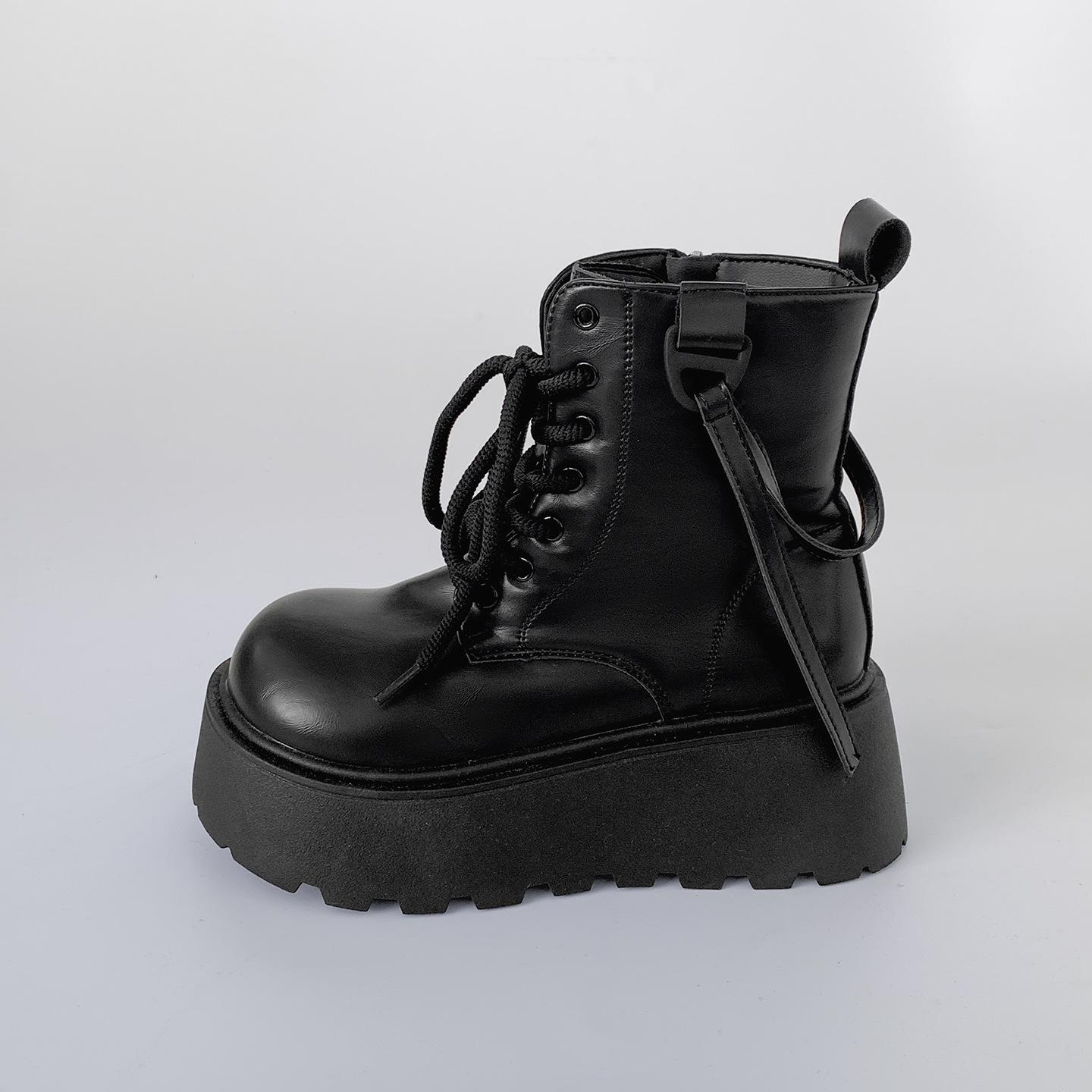 Retro black British platform Martin boots women s 2025 new autumn high-end with skirt and thin short boots 40 чорний
Retro black British platform Martin boots women s 2025 new autumn high-end with skirt and thin short boots 40 чорний