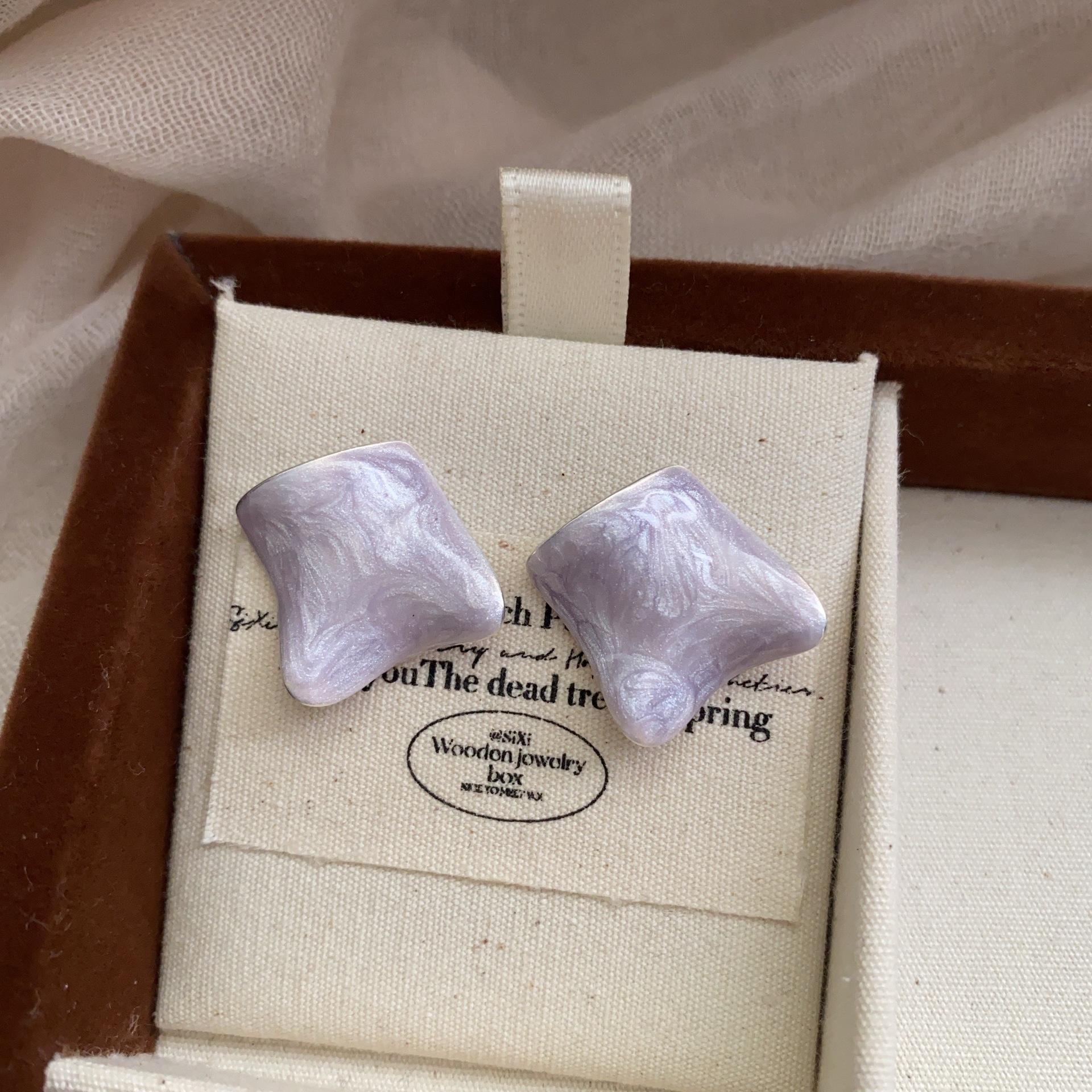 Internet Celebrity Earrings, Irregular Geometric Dripping Oil Earrings, Fashionable Stud Earrings
Internet Celebrity Earrings, Irregular Geometric Dripping Oil Earrings, Fashionable Stud Earrings