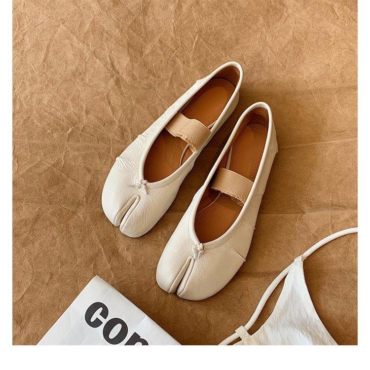 Sheepskin version~ Beautiful one-word leather split-toed shoes women s spring soft-soled ballet shoes small heels Mary Jane single shoes 40
Sheepskin version~ Beautiful one-word leather split-toed shoes women s spring soft-soled ballet shoes small heels Mary Jane single shoes 40