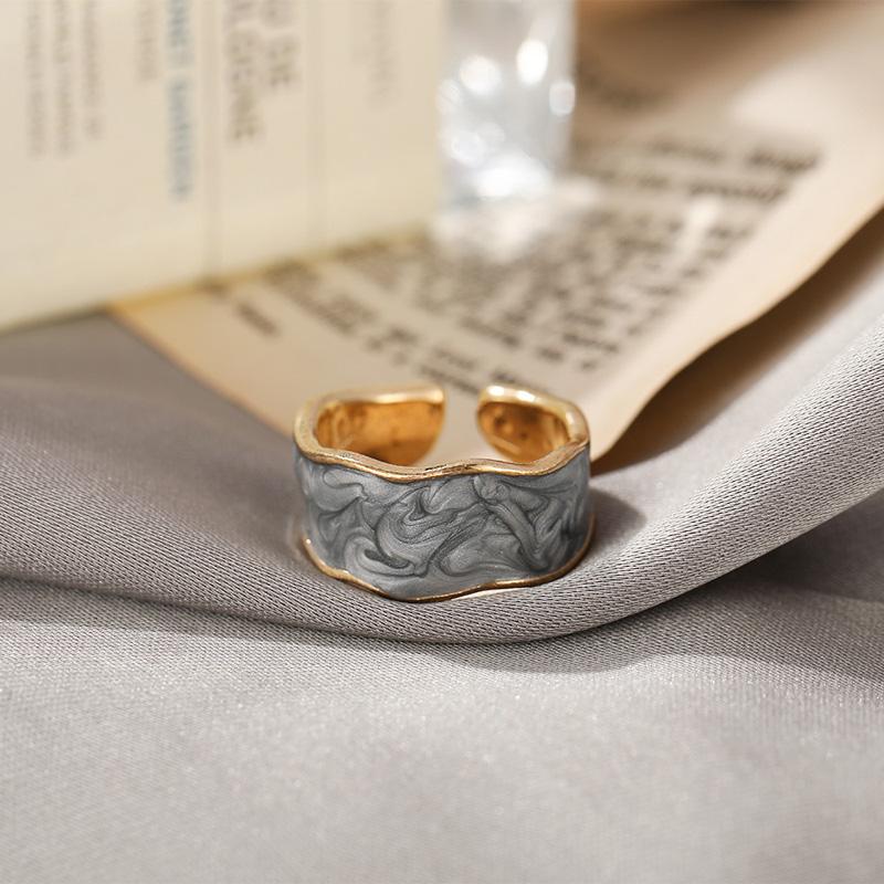 Retro Gold Color Double Oil Drip Open Rings for Women Luxury Irregular Adjustable Finger Ring 2025 New Trendy Wedding Zircon сірий
Retro Gold Color Double Oil Drip Open Rings for Women Luxury Irregular Adjustable Finger Ring 2025 New Trendy Wedding Zircon сірий