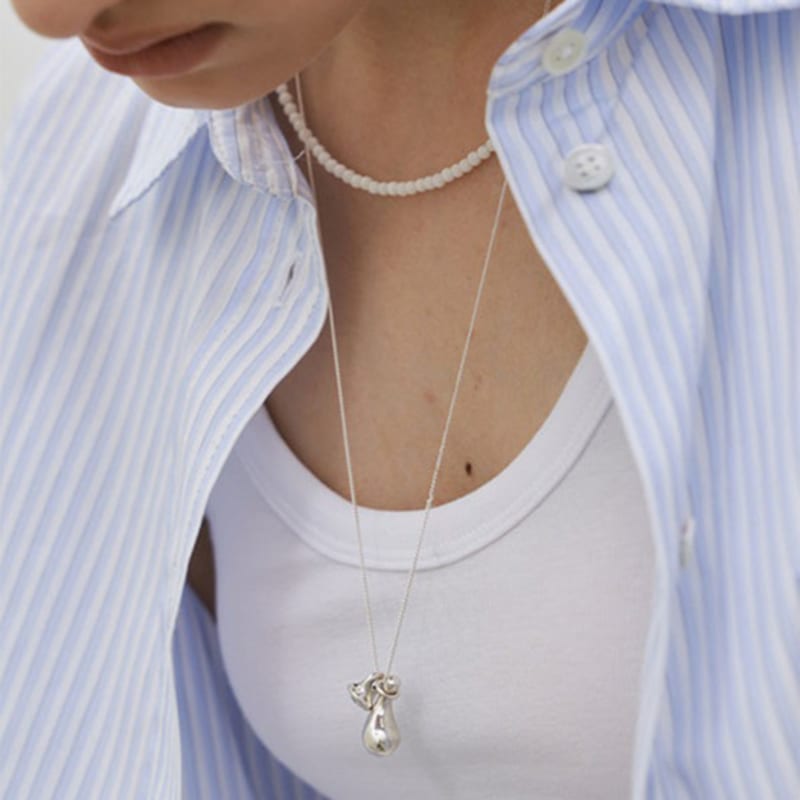 FLIT LUMP OF WATER NECKLACE (CZ) Silver-white
FLIT LUMP OF WATER NECKLACE (CZ) Silver-white