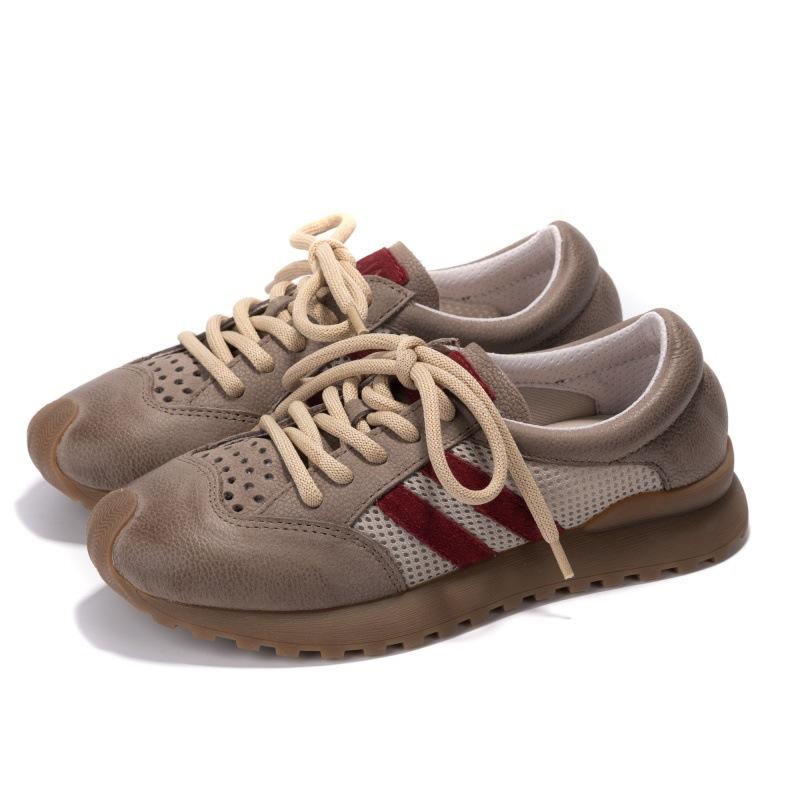 Summer hollow breathable leather women s shoes lace-up casual shoes soft leather soft-soled sports shoes women 35 сірий колір
Summer hollow breathable leather women s shoes lace-up casual shoes soft leather soft-soled sports shoes women 35 сірий колір