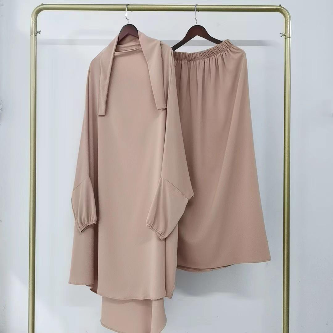 Ближневосточный халат с капюшоном Yiduoduo: Однотонный костюм-двойка с боковыми карманами One Size
Ближневосточный халат с капюшоном Yiduoduo: Однотонный костюм-двойка с боковыми карманами One Size