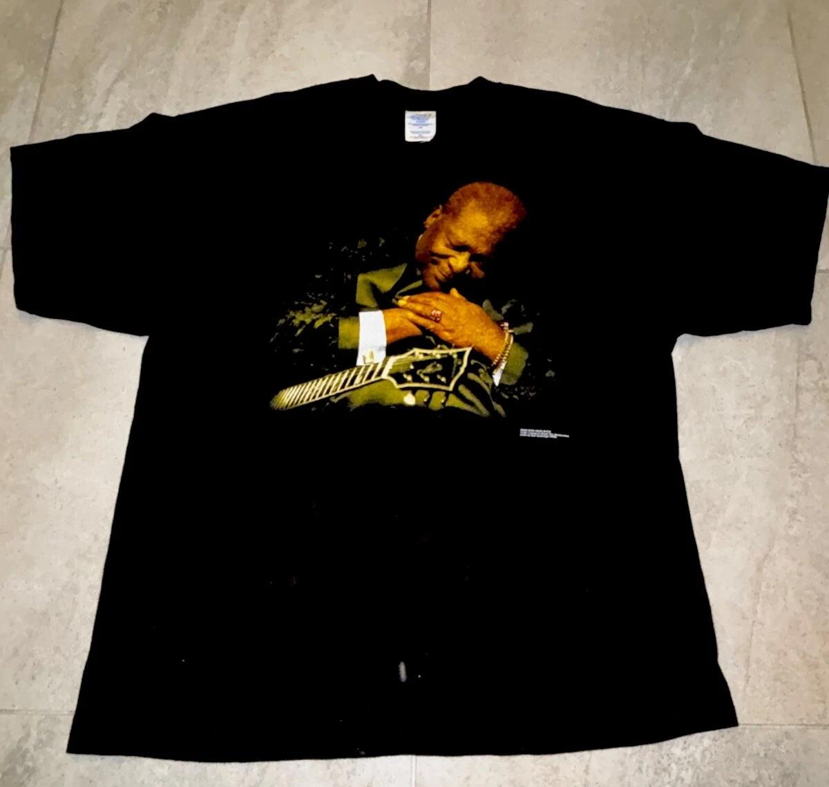 Vintage B.B. King Road Show Tour T-Shirt 2003 Double Sided Big Face Mens Sz XXL 2XL
Vintage B.B. King Road Show Tour T-Shirt 2003 Double Sided Big Face Mens Sz XXL 2XL