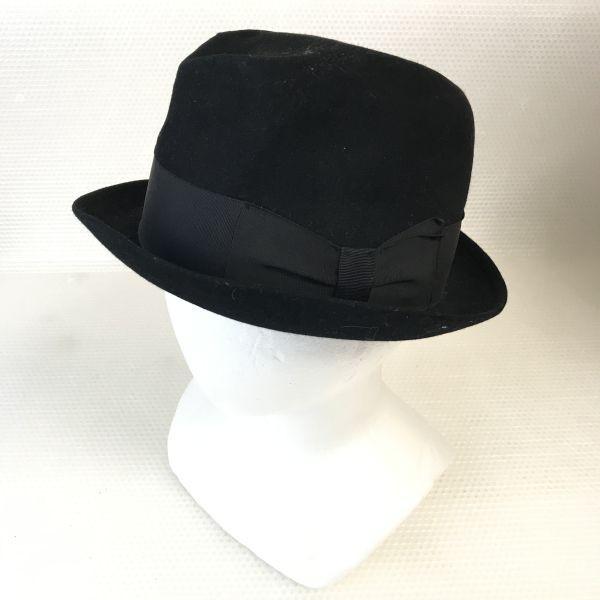 1970s-80s Vintage Cavanagh Fedora Hat Soft Hat Free Size Black
1970s-80s Vintage Cavanagh Fedora Hat Soft Hat Free Size Black