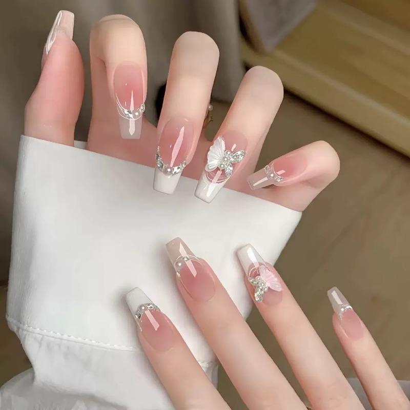 New Fashion Wear Armor Mid-length Blush Armor Premium Summer White Handmade Manicure Pieces Rhinestone Butterfly French Fake Nails for Nail Tools xs
New Fashion Wear Armor Mid-length Blush Armor Premium Summer White Handmade Manicure Pieces Rhinestone Butterfly French Fake Nails for Nail Tools xs