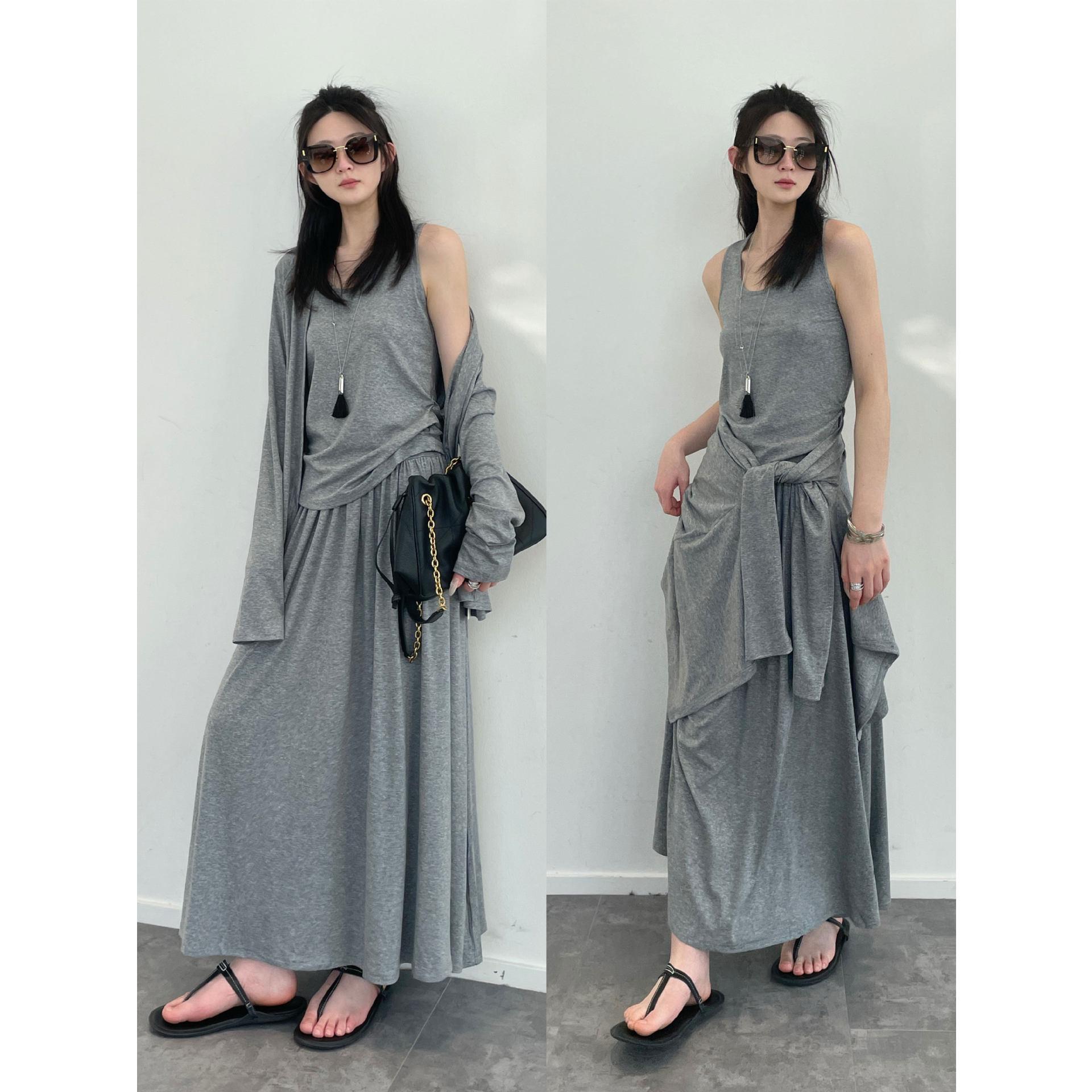 Southern Fish Tencel Fairy Three-Piece Set: Light Oxygen Feel Cardigan, Vest, and Slimming Skirt for Women - Spring Collection. L for 115-135 lbs
Southern Fish Tencel Fairy Three-Piece Set: Light Oxygen Feel Cardigan, Vest, and Slimming Skirt for Women - Spring Collection. L for 115-135 lbs