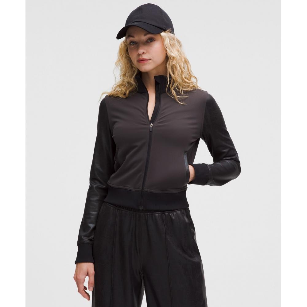 Lululemon Куртка Everlux Full Zip Train Matte Foil Matte Shine Black 8
Lululemon Куртка Everlux Full Zip Train Matte Foil Matte Shine Black 8