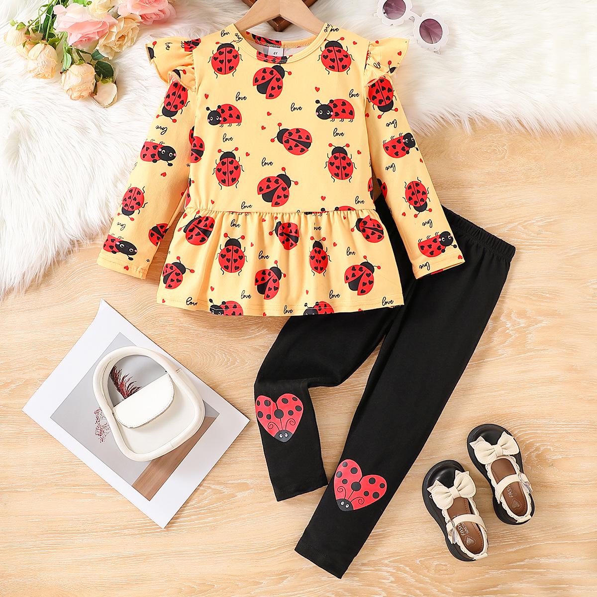 Girls Ladybug All-Over Print Long Sleeve Top and Pants Set 7Y лимонно-жовтий колір
Girls Ladybug All-Over Print Long Sleeve Top and Pants Set 7Y лимонно-жовтий колір
