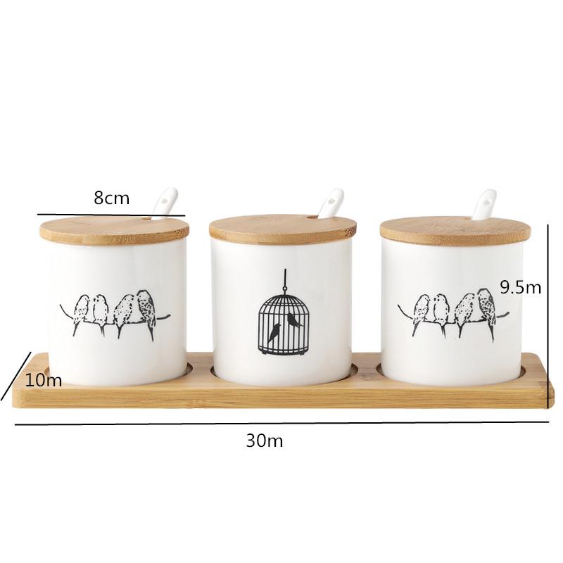 Nordic Kitchen ящик для хранения приправ керамическая банка для специй набор из трех предметов с деревянным поддоном домашний набор приправ комбинация
Nordic Kitchen ящик для хранения приправ керамическая банка для специй набор из трех предметов с деревянным поддоном домашний набор приправ комбинация