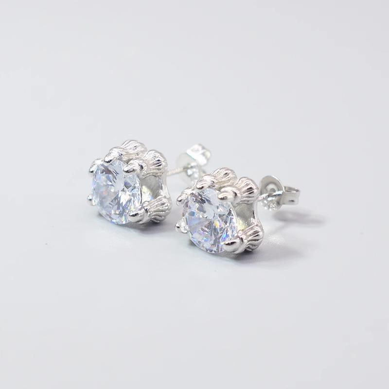 S925 Silver Needle Korean Dragon Claw Stud Earrings: Trendy Black Diamond Design for Men & Women S925 Silver Needle
S925 Silver Needle Korean Dragon Claw Stud Earrings: Trendy Black Diamond Design for Men & Women S925 Silver Needle