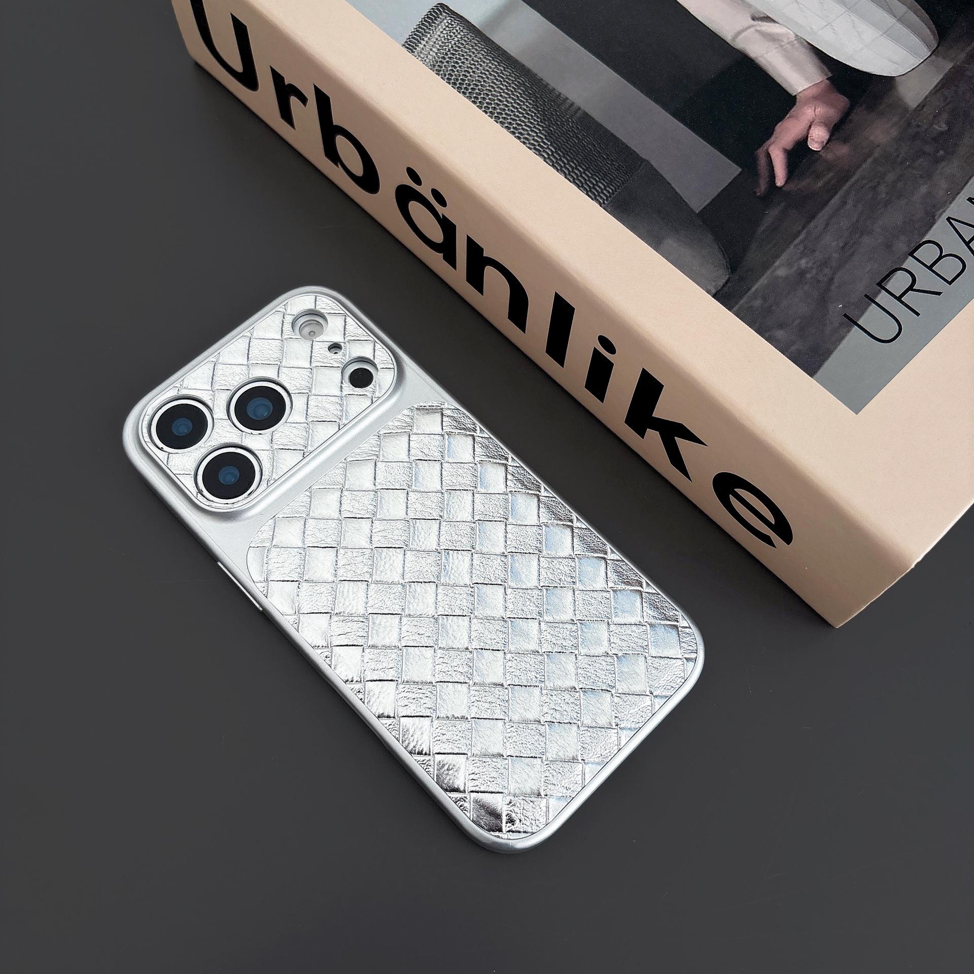 High-End Silver Diamond Pattern Leather Texture Phone Case for Apple 17, 16 Pro, 15 Pro Max, 14 iPhone 16 Pro Max
High-End Silver Diamond Pattern Leather Texture Phone Case for Apple 17, 16 Pro, 15 Pro Max, 14 iPhone 16 Pro Max