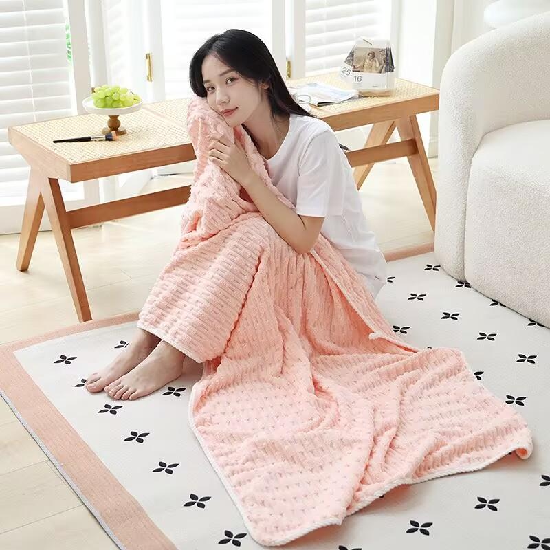 Ultra Thin Fiber Cushioned Towel, Absorbent and Quick Drying Towel, Homemade Cushioned Thickened Coral Velvet Towel 70*140cm×1PCS синий
Ultra Thin Fiber Cushioned Towel, Absorbent and Quick Drying Towel, Homemade Cushioned Thickened Coral Velvet Towel 70*140cm×1PCS синий