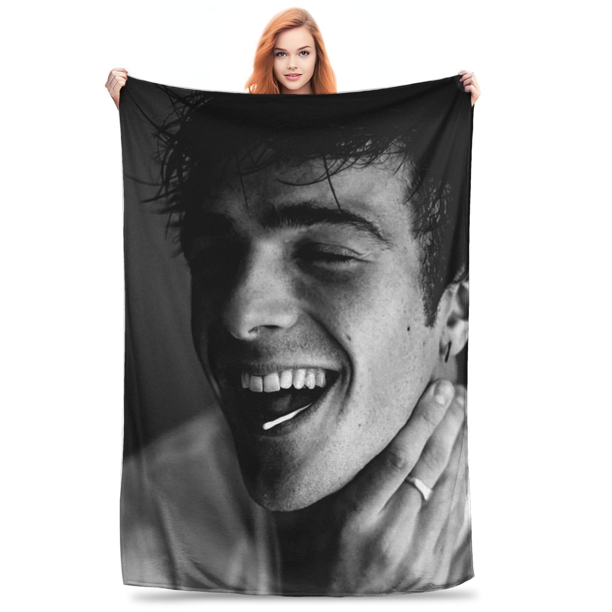 Flannel Throw Blanket Jacob Elordi Australian Actor Warm Plush Blankets Soft Bedding for Bed Living room Home Travel Couch 75x90cm
Flannel Throw Blanket Jacob Elordi Australian Actor Warm Plush Blankets Soft Bedding for Bed Living room Home Travel Couch 75x90cm