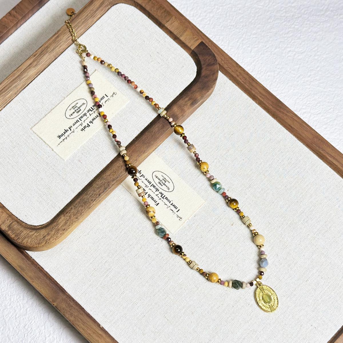 Bohemian Titanium Steel Oval Vintage Necklace with Natural Stone Clavicle and Sweater Chain for Women
Bohemian Titanium Steel Oval Vintage Necklace with Natural Stone Clavicle and Sweater Chain for Women