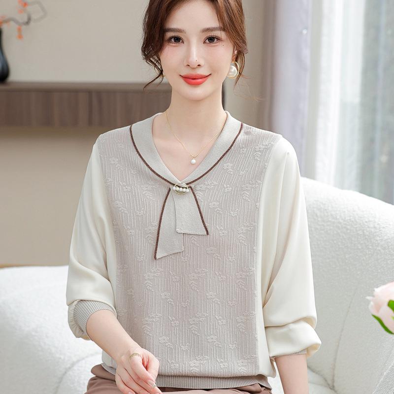2026 Elegant Spring Wear: Wide-Legged Noble Top for Middle-Aged Women, Stylish Seven-Sleeve Layered Shirt 2XL (125-135 kg)
2026 Elegant Spring Wear: Wide-Legged Noble Top for Middle-Aged Women, Stylish Seven-Sleeve Layered Shirt 2XL (125-135 kg)